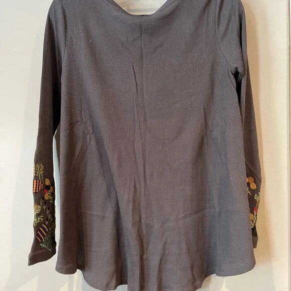 Umgee high low embroidered waffle weave tu… - Picture 2 of 7